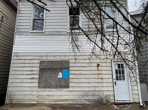 86 Lafferty Ave, Pittsburgh, PA 15210
