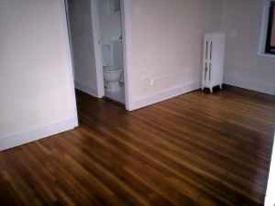 1st image of 817 W Bradley Pl #2N