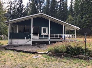 212 Beaver Tail Rd, Moyie Springs, ID 83845