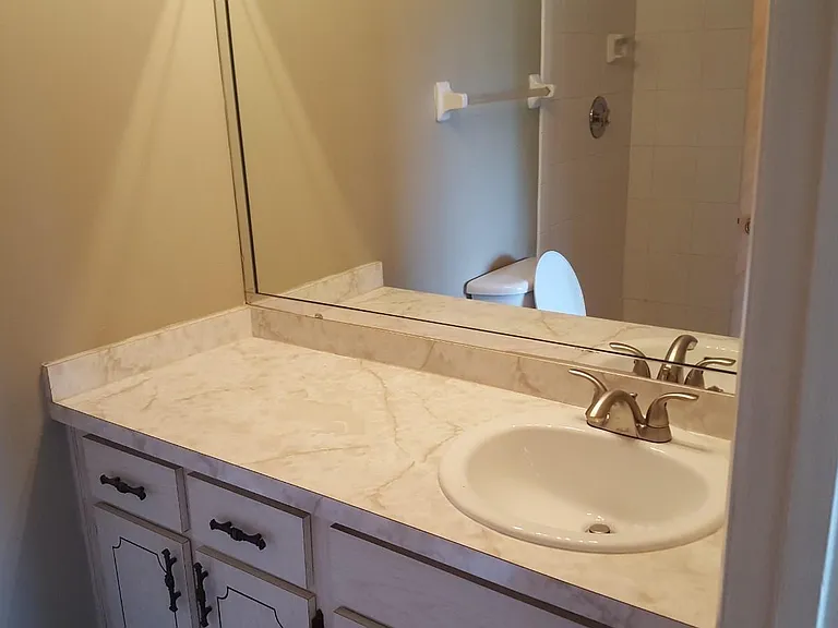 292 W Towne Pl — Photo 7