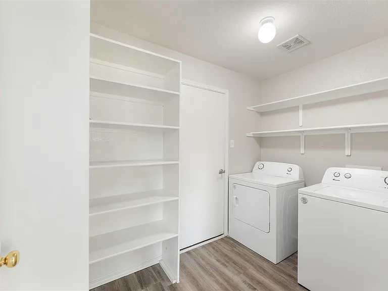 113 Matthew Dr — Photo 23
