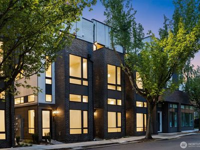1104 C 34th Avenue, Seattle, WA, 98122