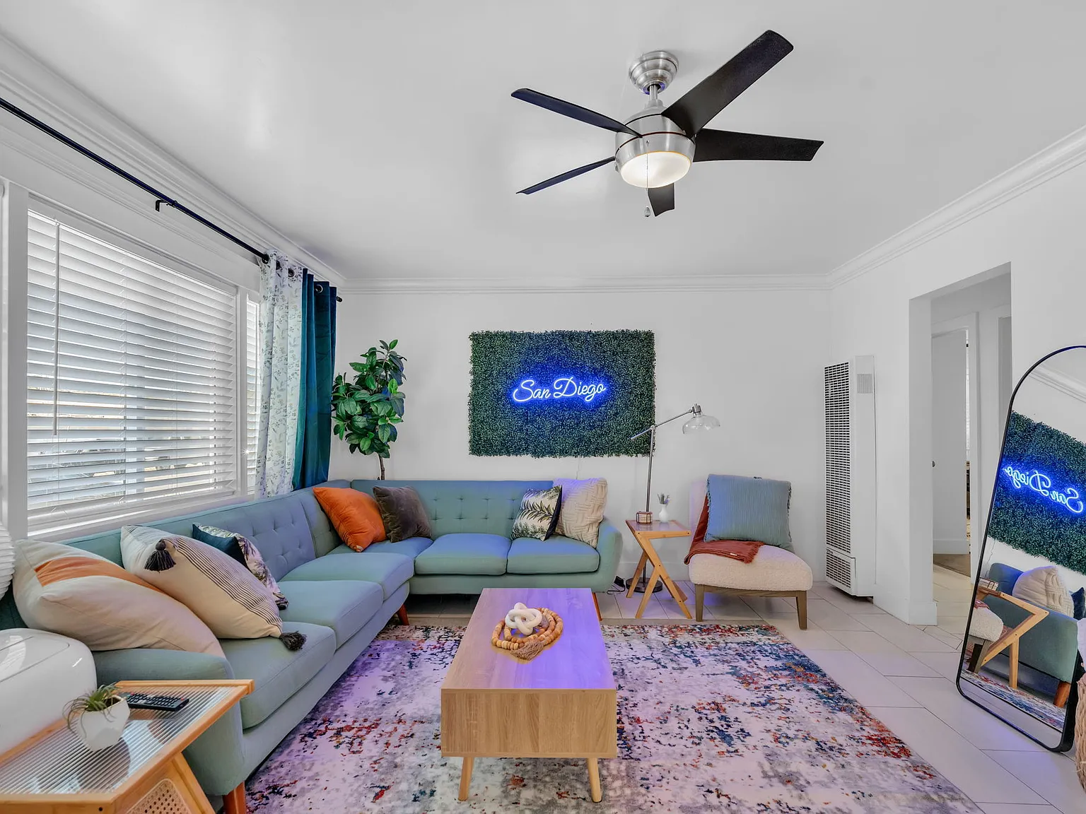 4 bed, 2310 sqft, $7,000 — Photo 1