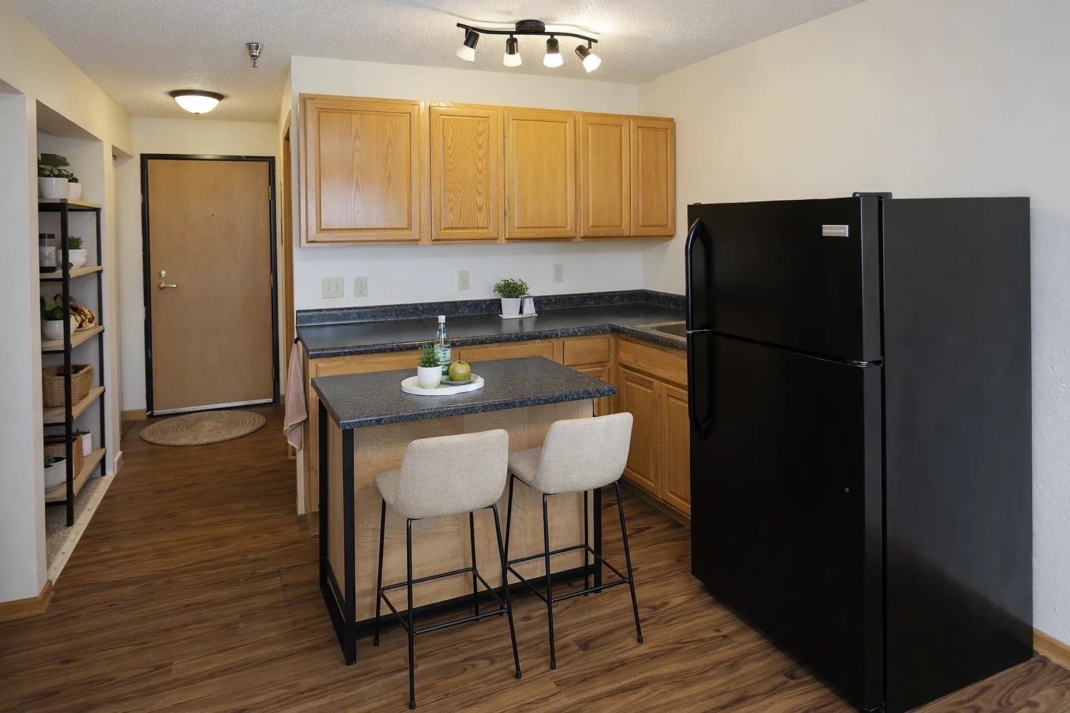 Glen Place Apartments — Photo 3