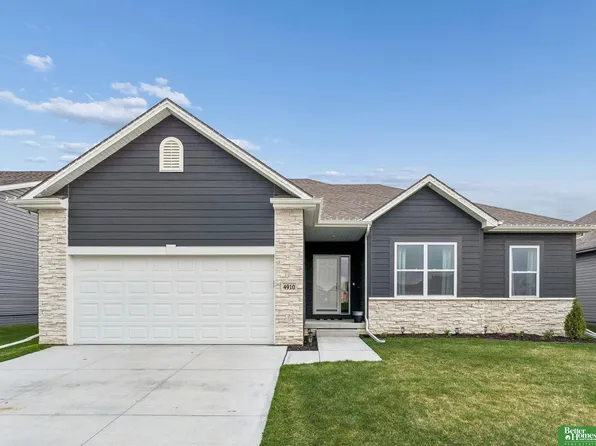 4910 N 211th Ave, Elkhorn, NE 68022