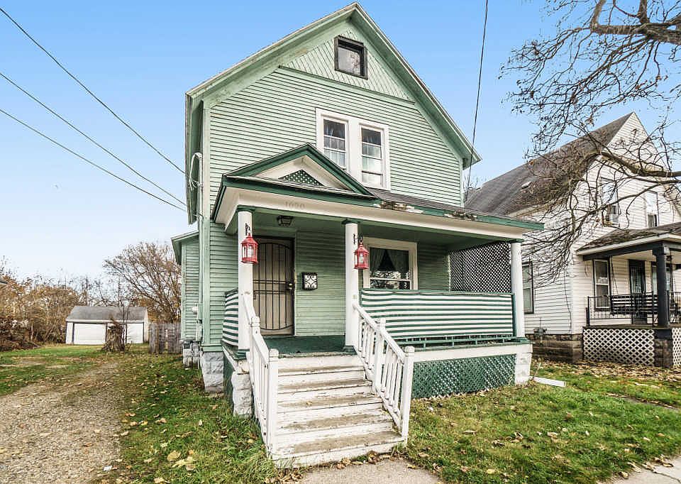 1st image of 1020 N Park St