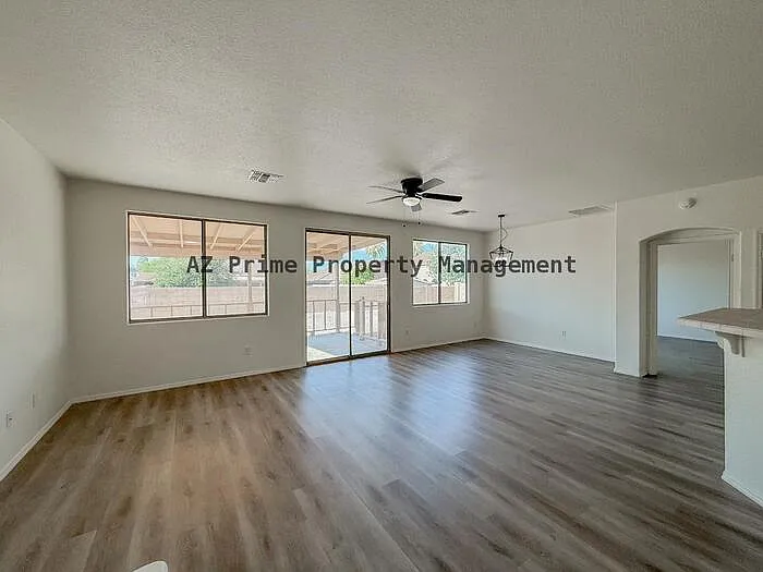 3420 W Avenida Bonita — Photo 4