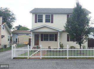 9 Blinker Ct, Baltimore, MD 21237
