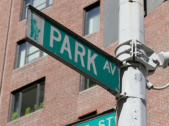 3rd image of 30 Park Ave APT 12F