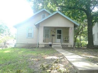 726 SW Cambridge Ave, Topeka, KS 66606