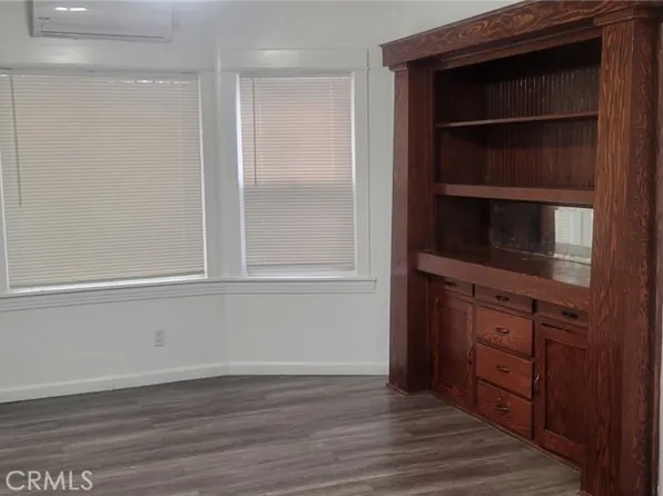836 W 40th Pl, Los Angeles, CA 90037