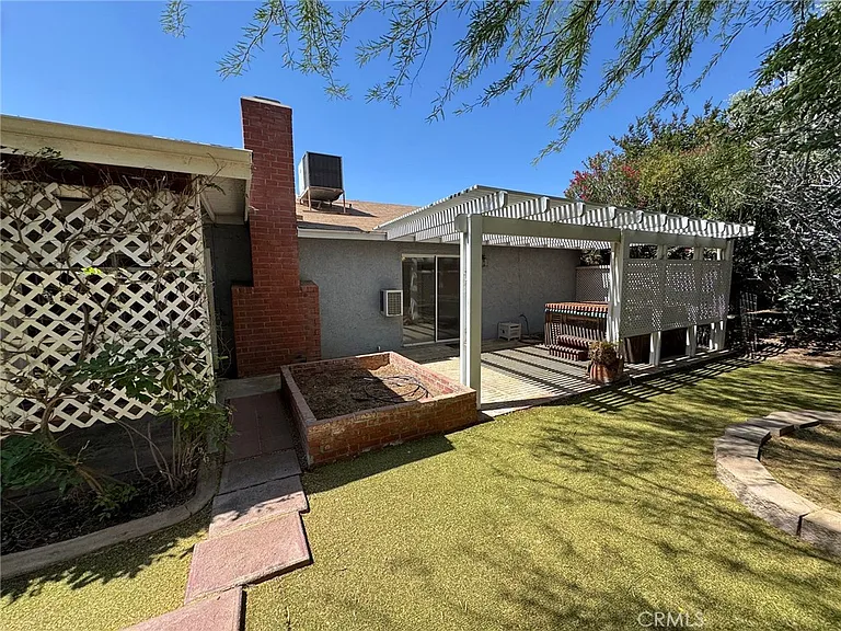 29196 Crestone Dr — Photo 19