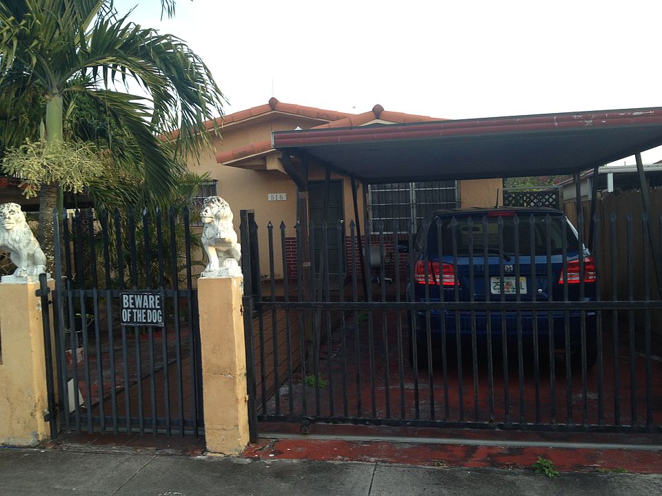 2nd image of 516 E 40th St