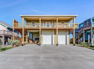 2713 Foster Dr, Crystal Beach, TX 77650