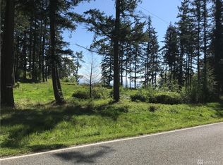 3925 S East Camano Dr, Camano Island, WA 98282