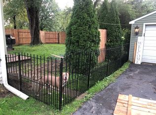 3272 Grant Rd, Rochester Hills, MI 48309