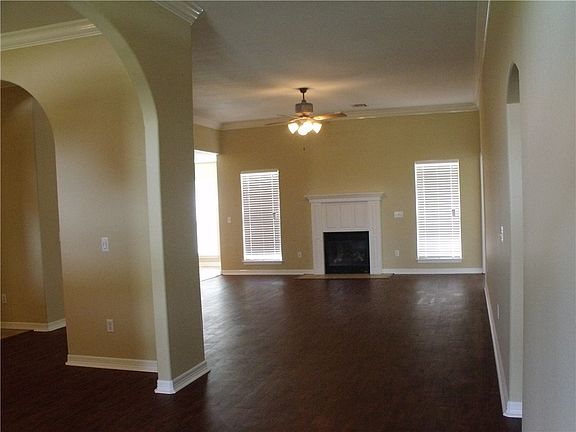 2nd image of 2309 SW Primrose Ave