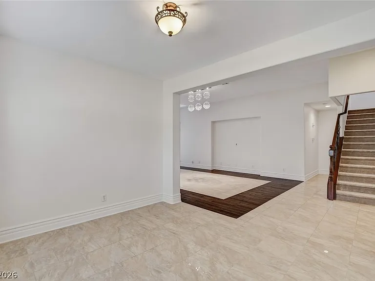 8117 Slate Falls St — Photo 35