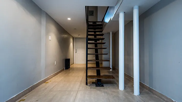 Rented by Nooklyn NYC LLC | media 13