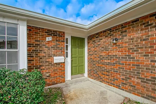 31 Antigua Dr — Photo 3