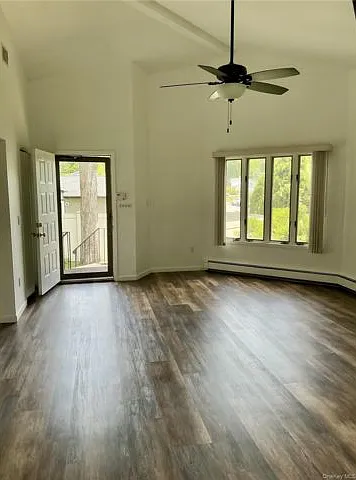 31 Cottage Dr — Photo 4
