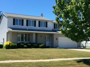 34 Tanglewood Dr, Lancaster, NY