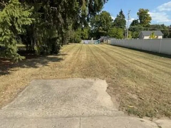 155 N Cass St, Morley, MI 49336