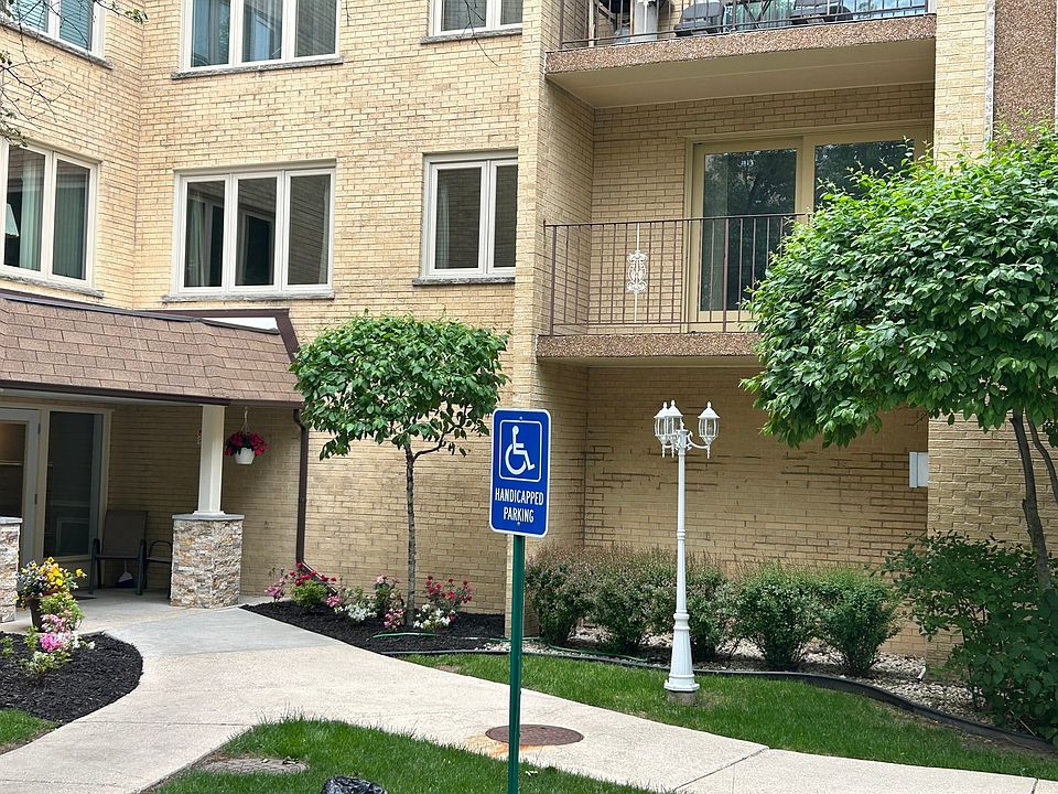 1st image of 6430 W Belle Plaine Ave APT 211