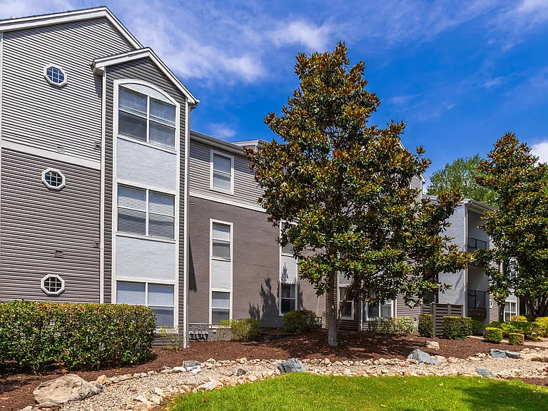 With fresh paint and a beautifully maintained property, Oasis at 1800 offers a welcoming first impression you'll love coming home to.
