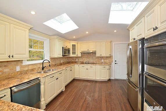 5th image of 59 Gabrielle Dr