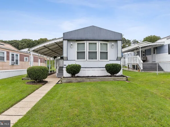 12 Judywood Ln, Essex, MD 21221