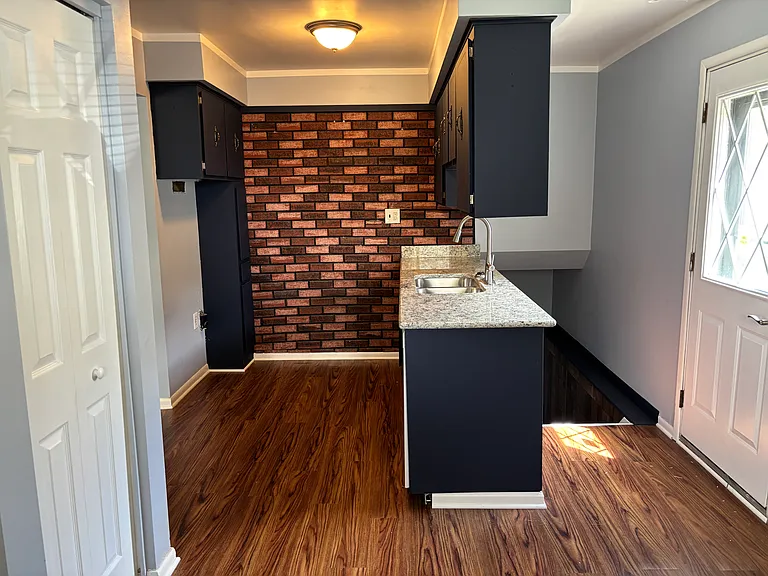 22740 Teppert Ave — Photo 5