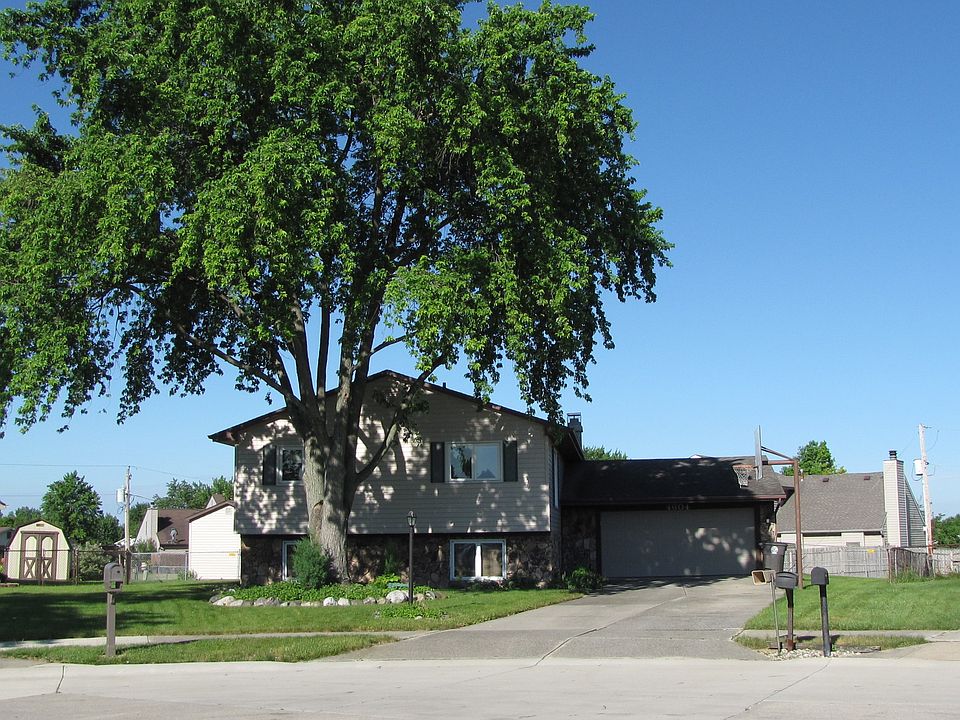 4604 MERCER COURT
