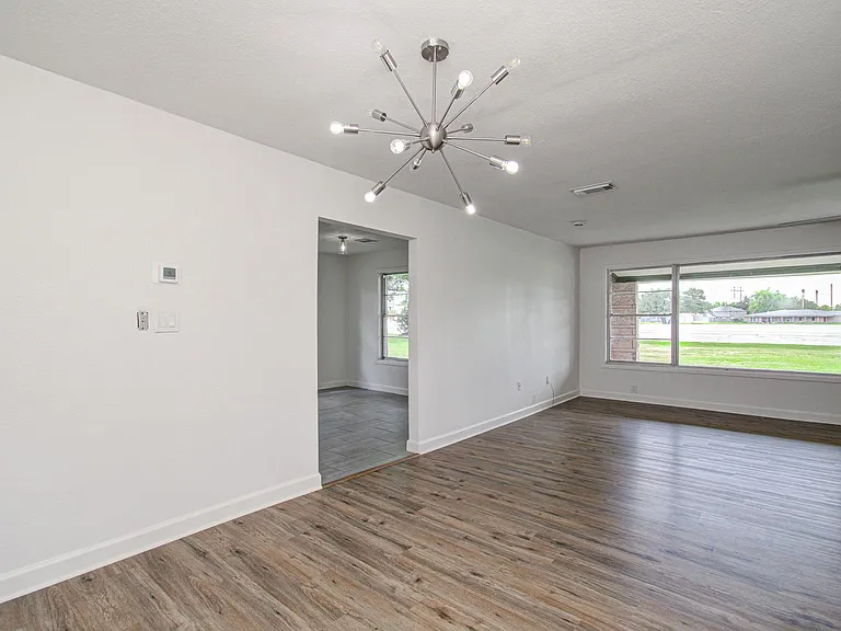 709 S McCarty Ave — Photo 14