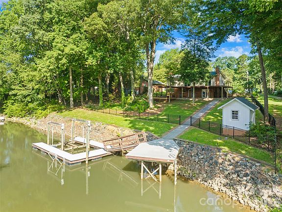 3rd image of 116 Stover Rd