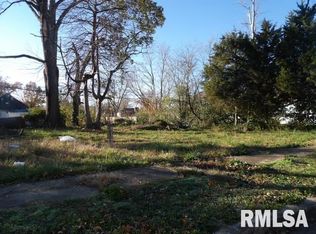 851 Madison St, Eldorado, IL 62930