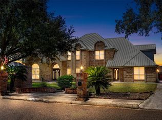 2001 Fair Oaks Dr, Mission, TX 78574