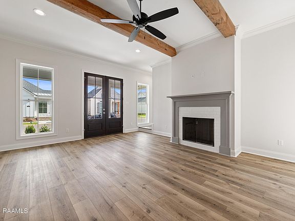 4th image of 500 Flores Ct