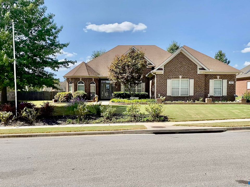 1st image of 105 Preston Wood Dr