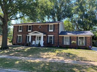 110 Deer Meadows Ct, Ballwin, MO