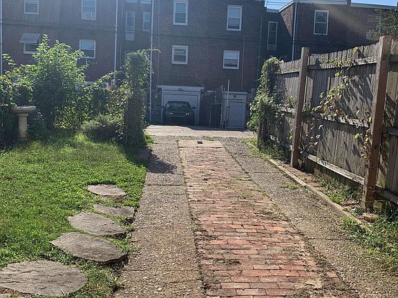 2nd image of 6227 Tackawanna St
