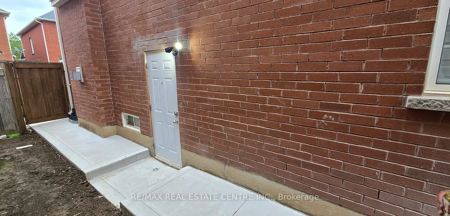 2 bed, $1,750 — Photo 3