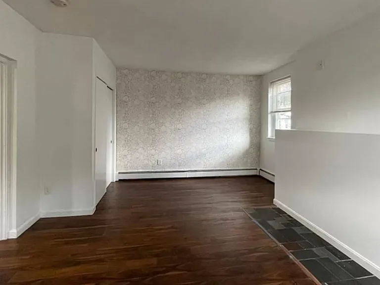 64 Trafford St #6 — Photo 6