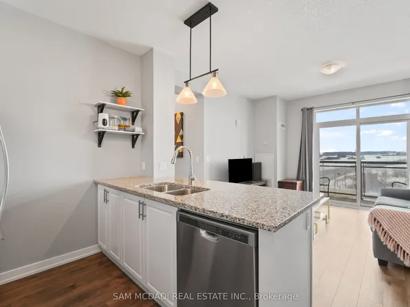 2490 Old Bronte Rd #622, Oakville, ON L6M 0Y5