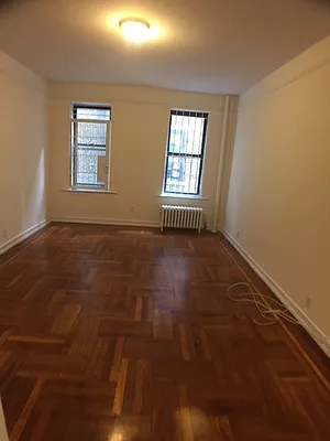 Rented by Roberto Guilbet, LREB | media 21