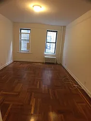 Rented by Roberto Guilbet, LREB