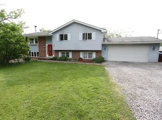 3895 Homestead Rd, Ravenna, OH 44266