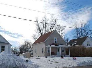 720 E Fort St, Farmington, IL 61531