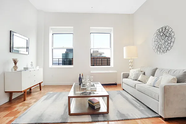 Rented by Town Residential | media 3