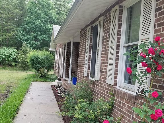 2nd image of 6717 Ashland Rd